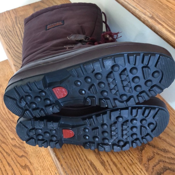 Sorel Burgundy Winter Boots - Picture 4 of 5